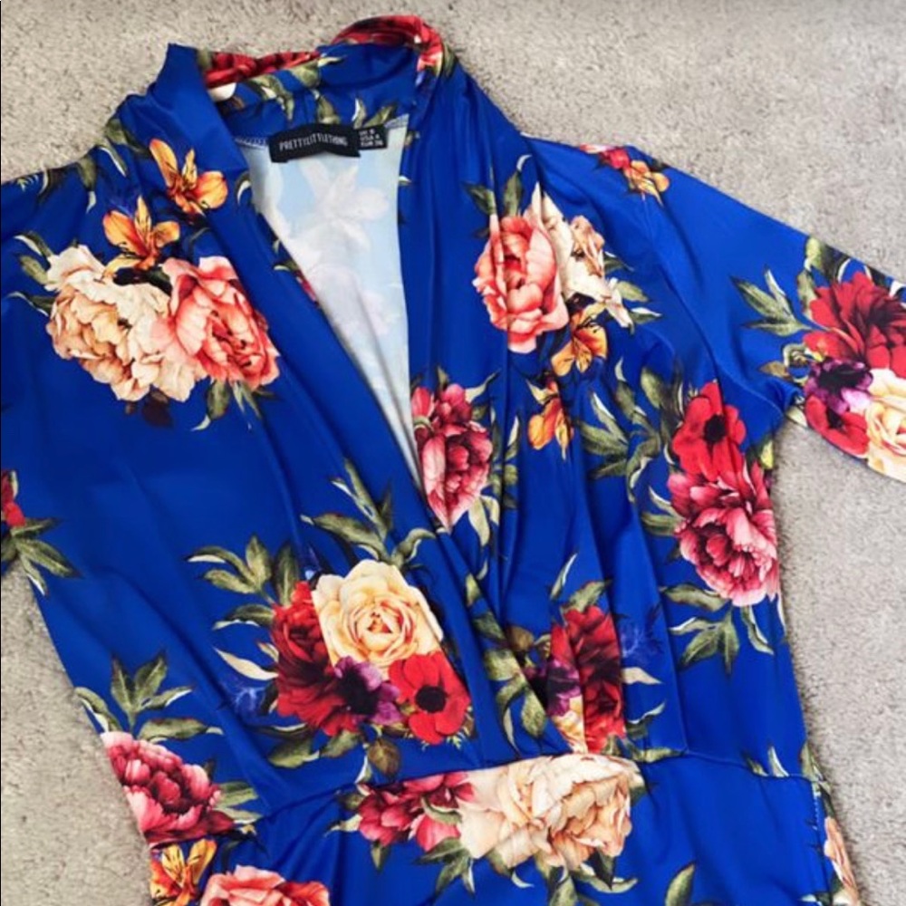 Dress - Picture 2 of 2